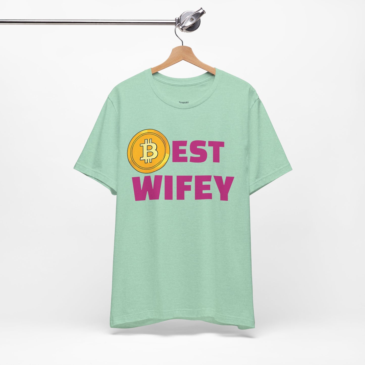 BEST BITCOIN WIFEY T-SHIRT